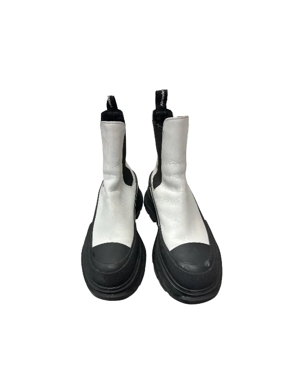 Boots Hiking By Alexander Mcqueen Size: 40.5 Athletic Women's 